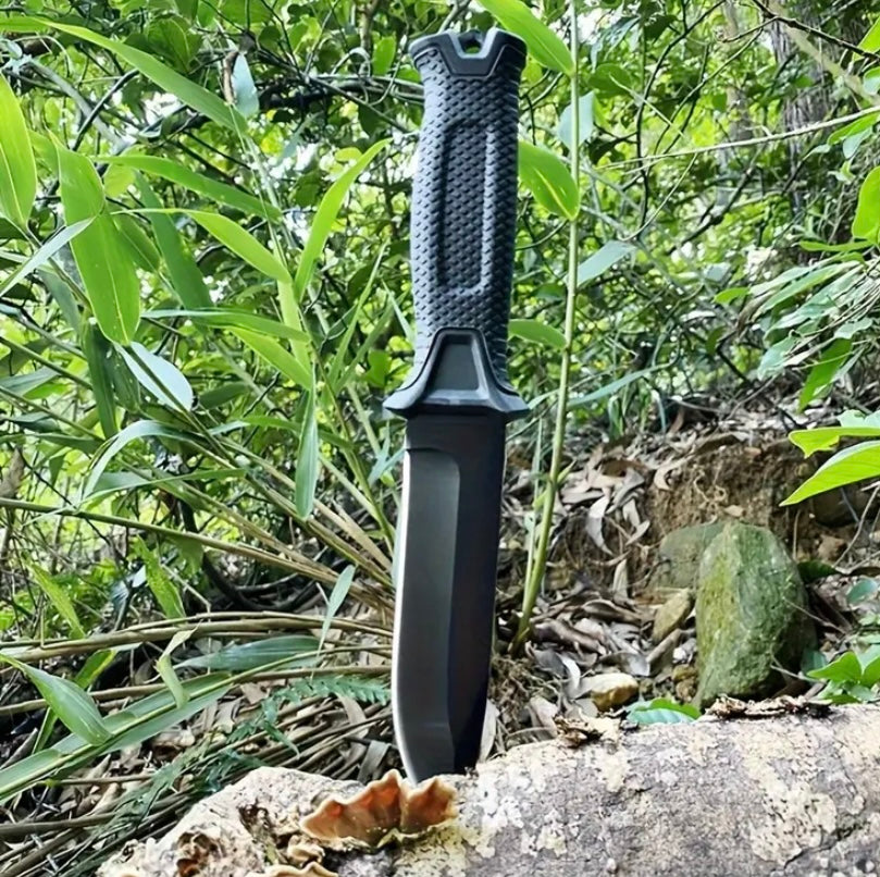 Tactical Survival Knife with durable sheath